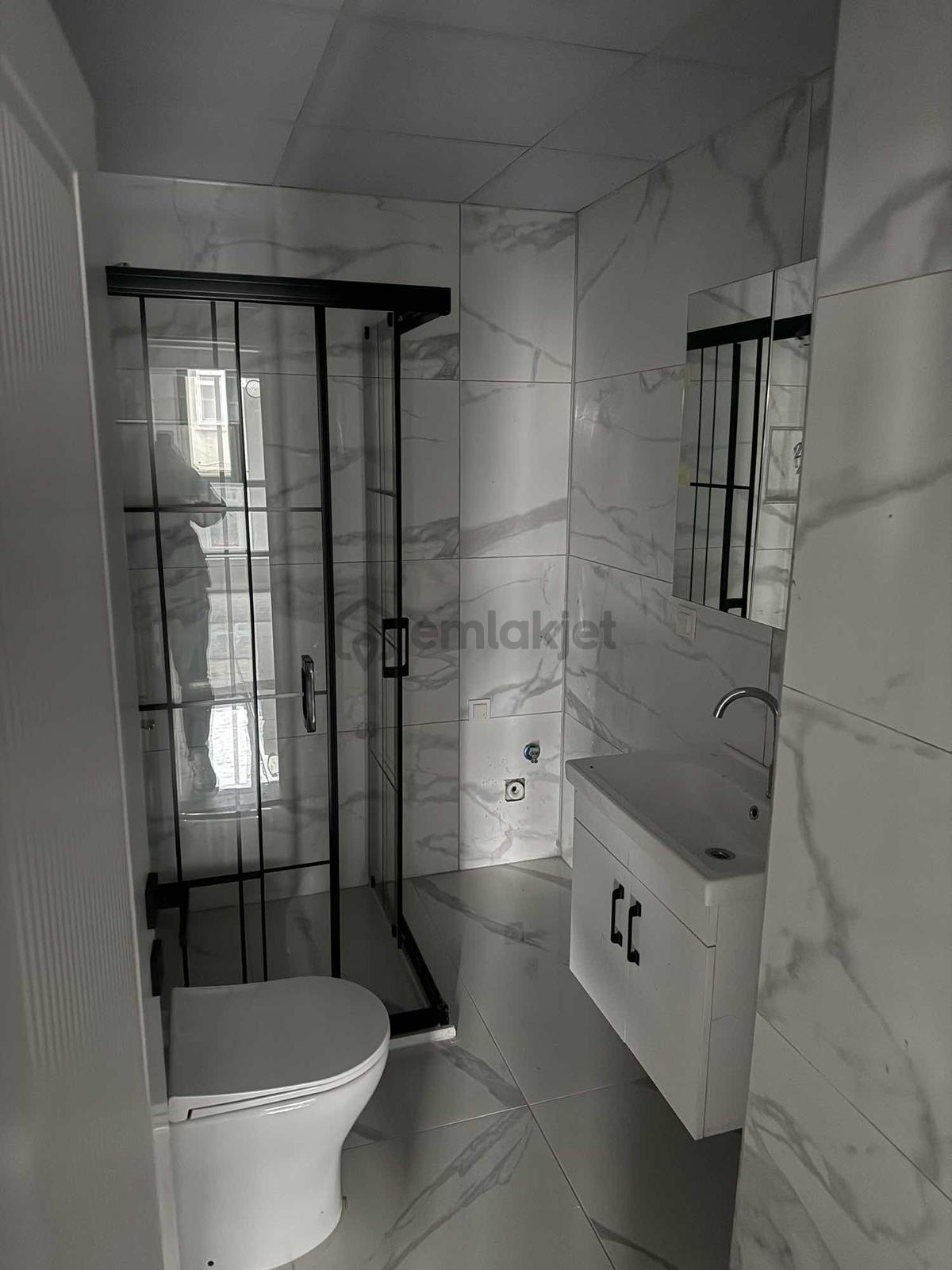 Esentepede Otoparklı Kiralık 2+1 Daire - 10