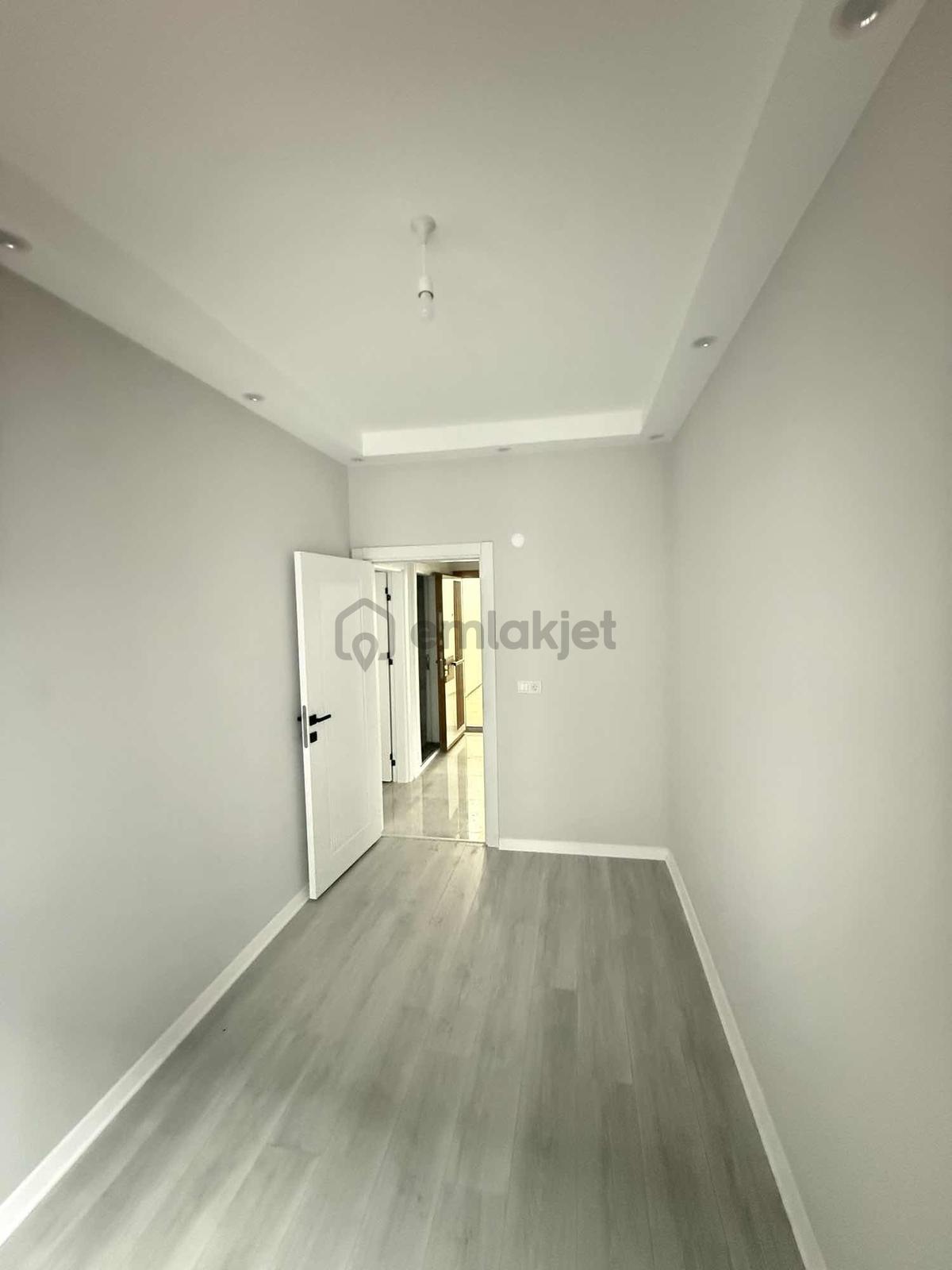 Esentepede Otoparklı Kiralık 2+1 Daire - 6