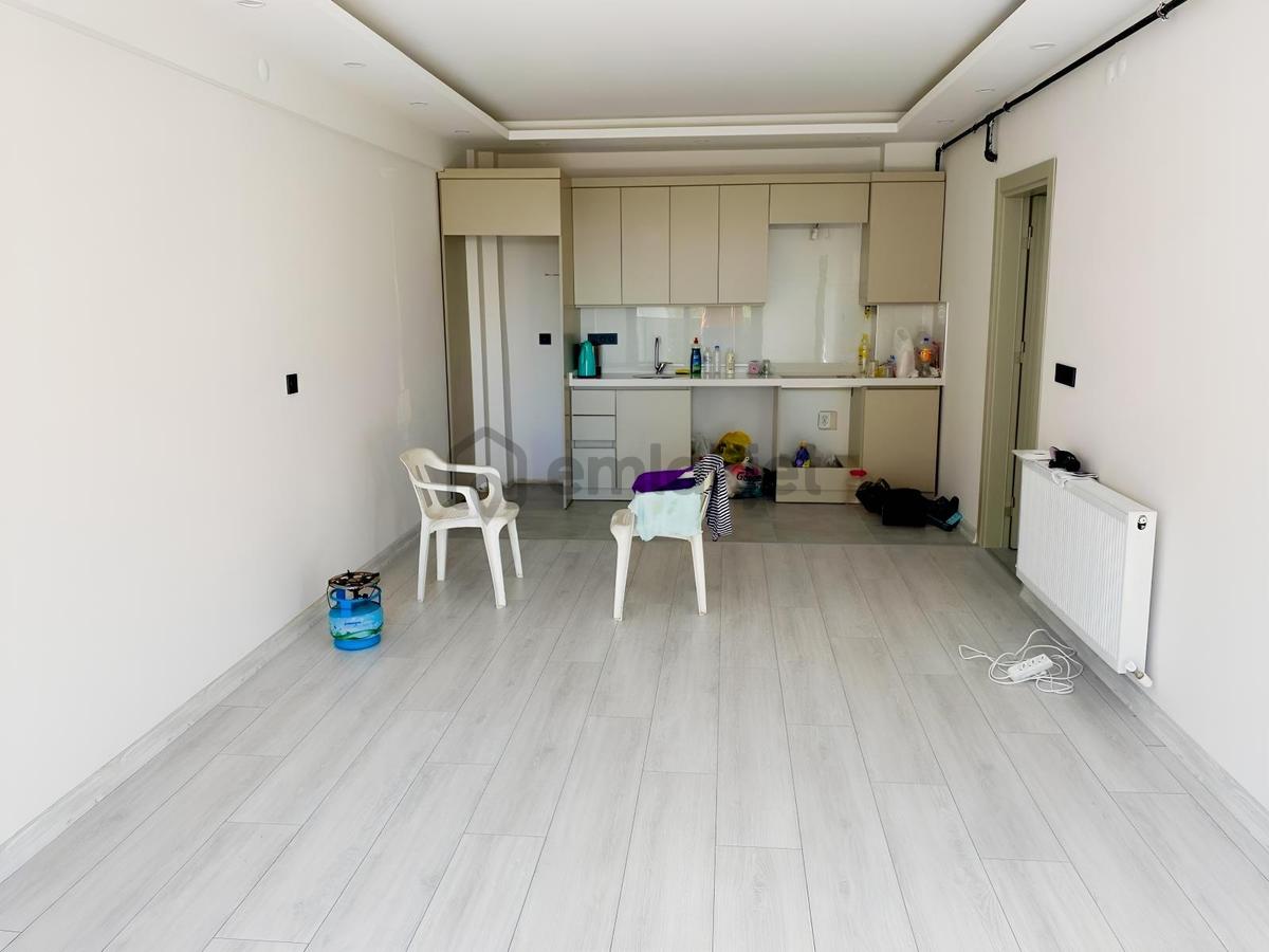 Manisa Yunusemre Muradiye Evrenos Yanı 2+1 Ara Kat Daire - 3