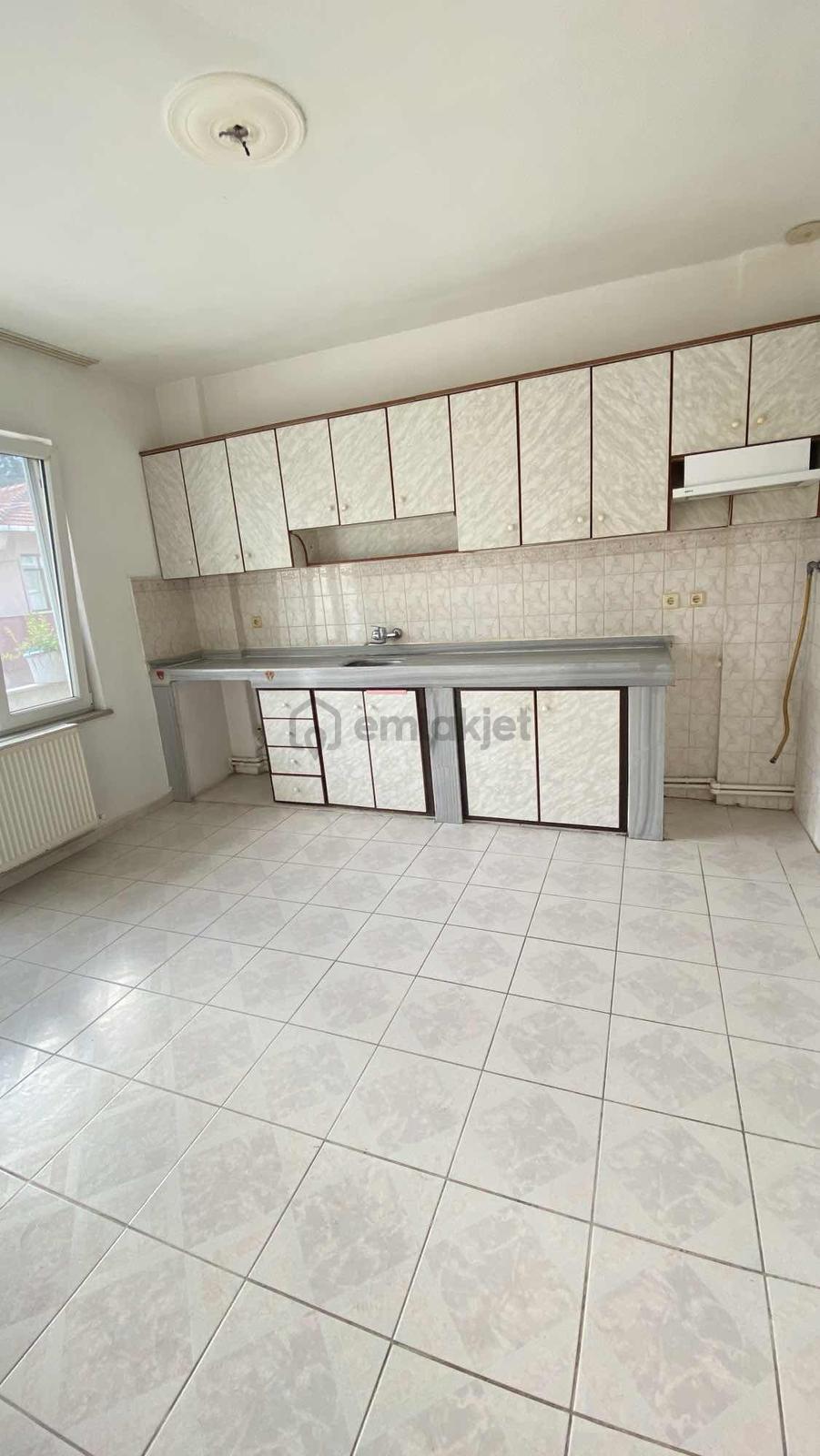 Ada Mah Kiralık Geniş 3+1 Daire - 13