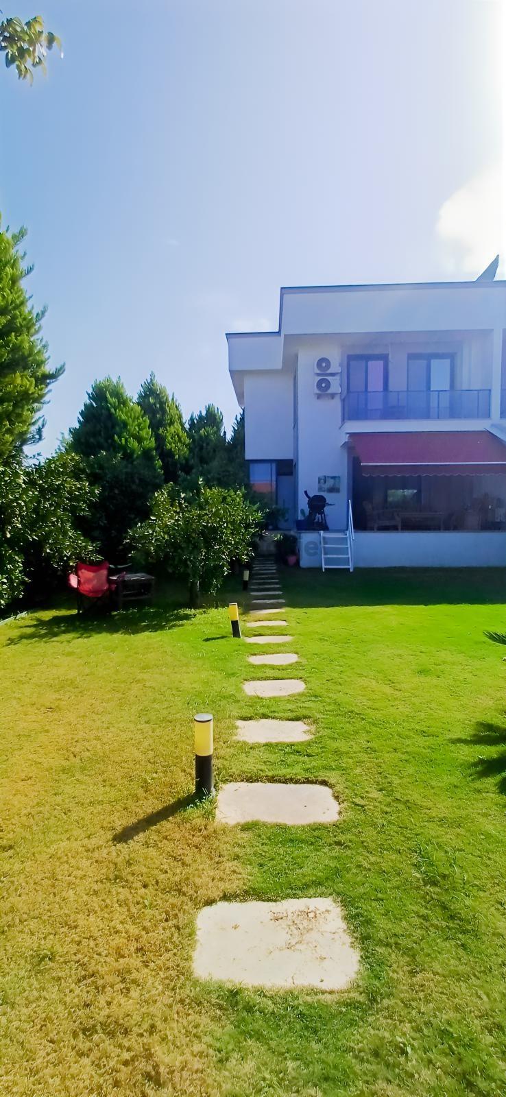 Sıcağık Cadde Üzeri 3+1 525 M2 Bahçeli Kaloriferli - 2