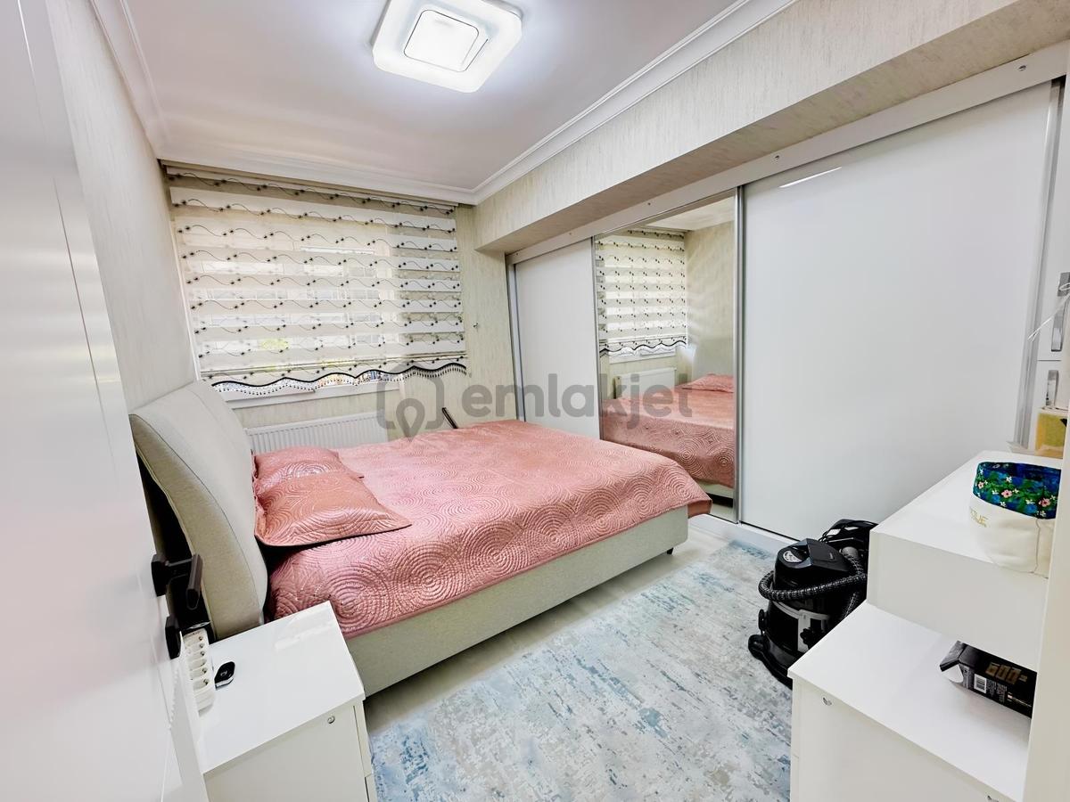 Şemikler Mahallesinde Site İçinde 3+1 Arakat Satılık Daire - 10