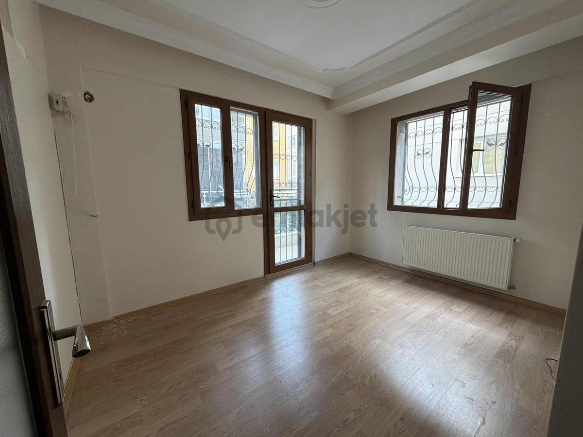 Zafertepe Mah De 3+1arakat Genç Binada Kiralık Daire - 11