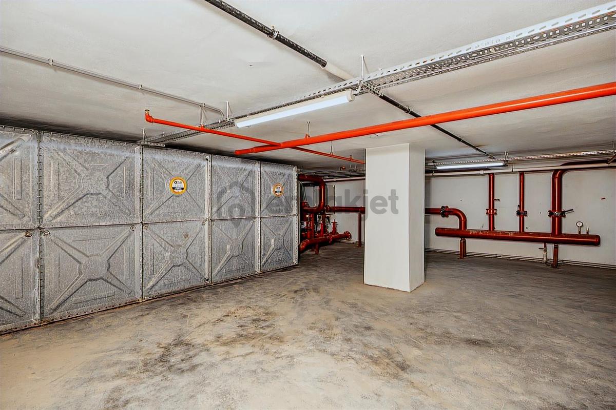 Haliç Manzaralı, Köşe Konumlu Prestijli Ticari Bina - 27
