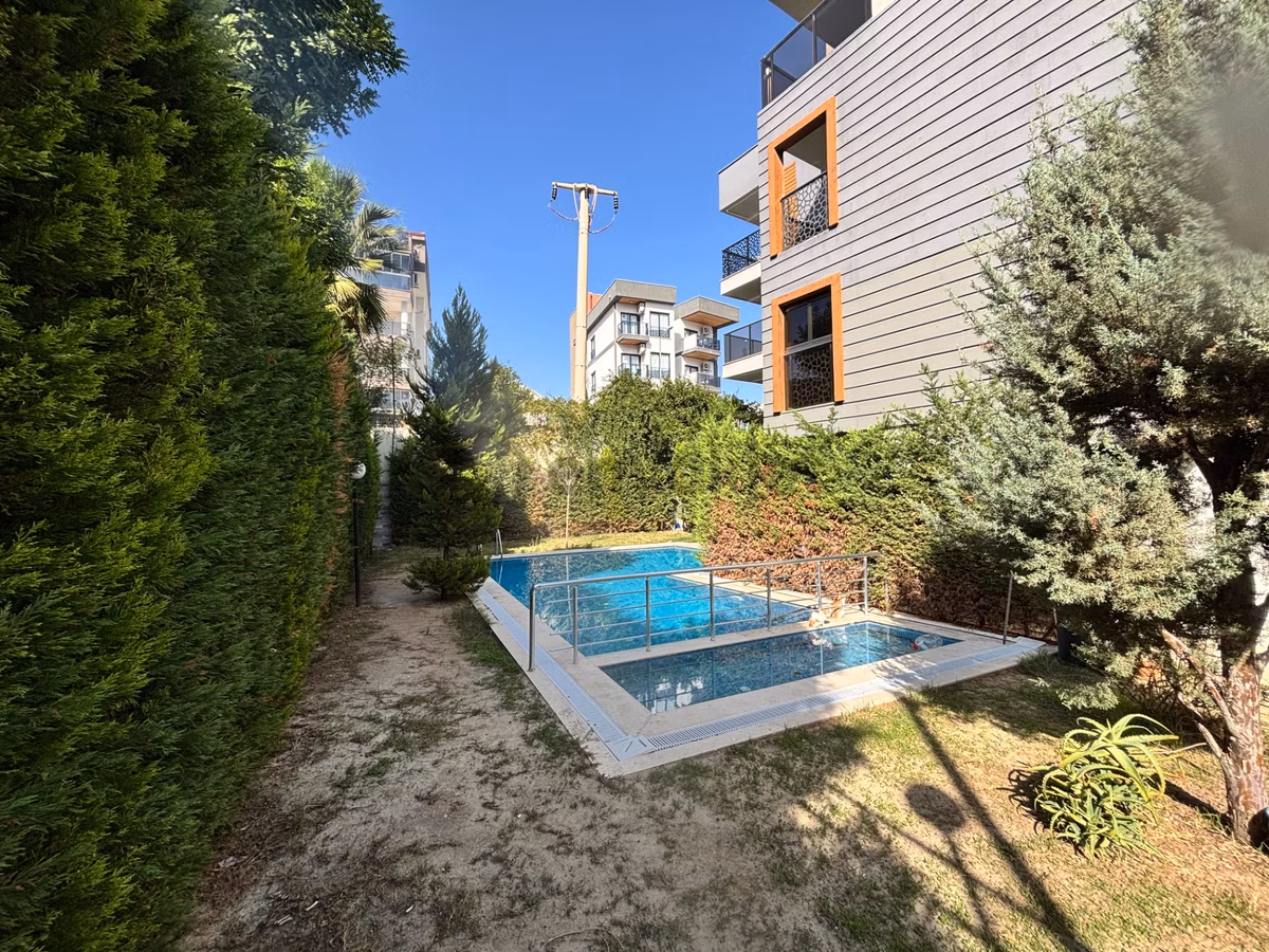 Kuşadası Ege Mahallesi Satılık 2+1 Daire - 2