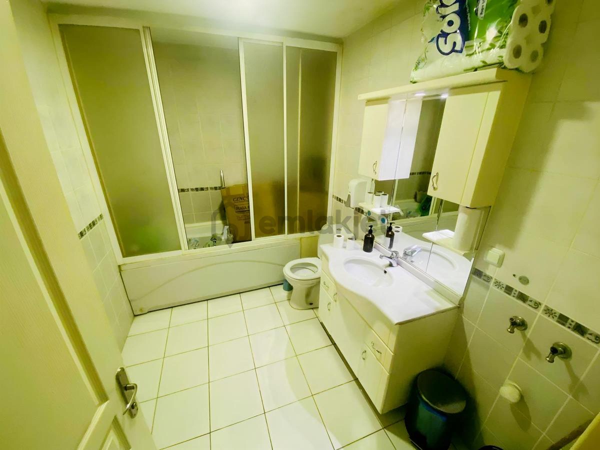 Ümitköy Merkezde 11+2 Satılık Villa - 7