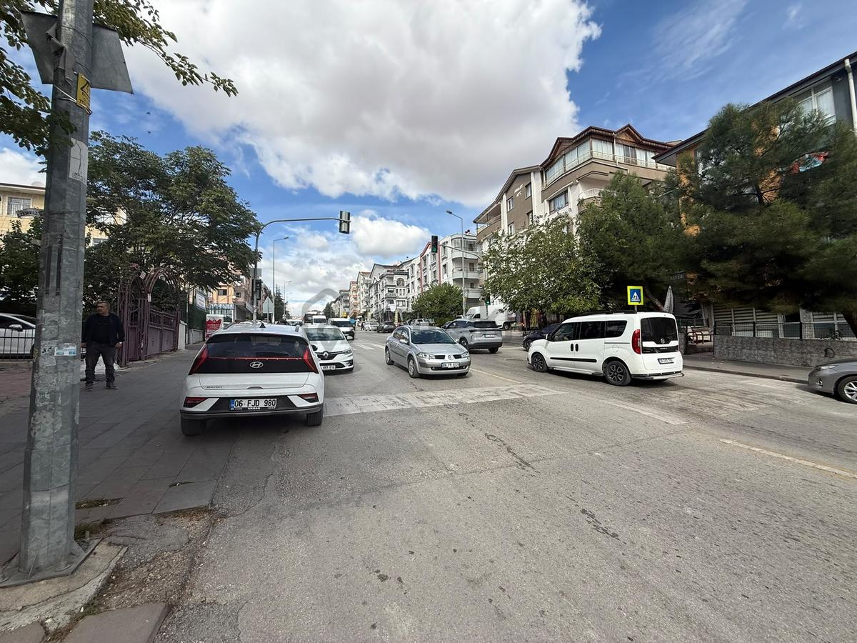 19 Mayıs Cadde Üzeri Okul Yanı 90m² Satılık Dükkan .! - 11