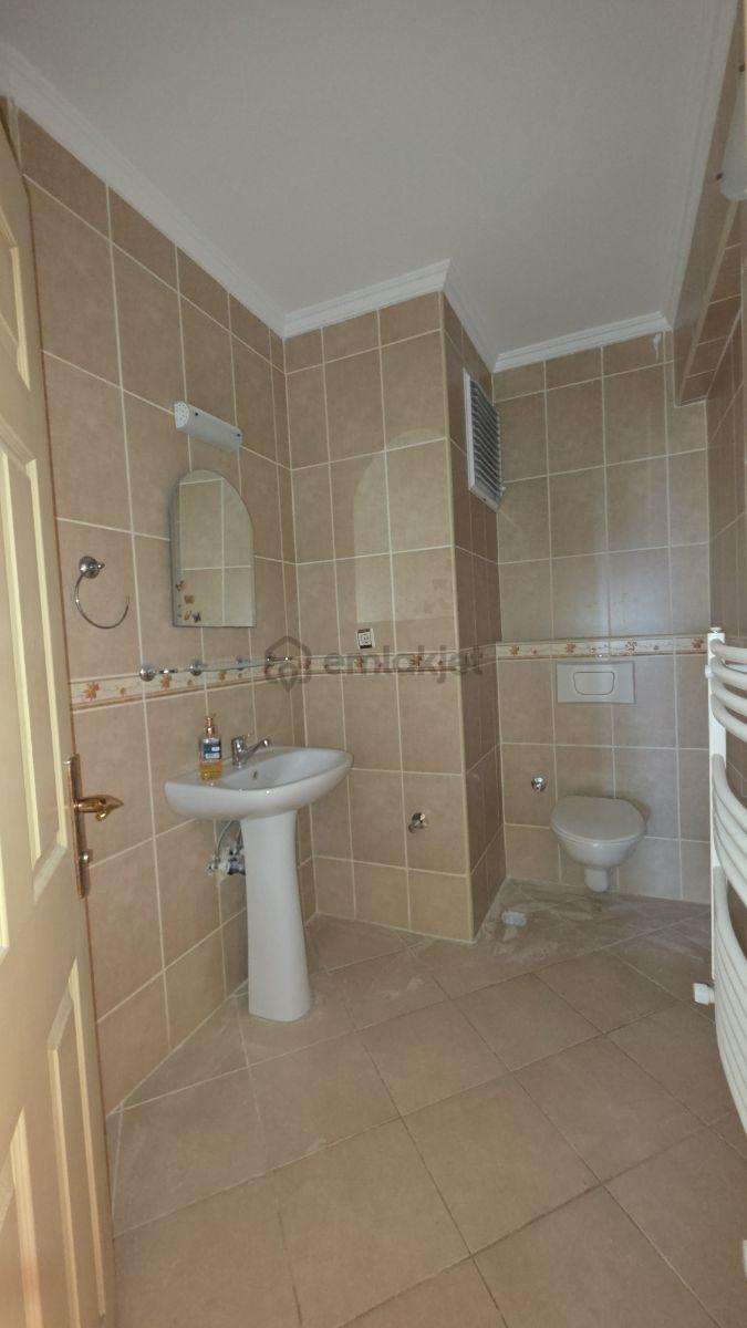 Ege Mahallesi'nde Bilici Sitesinde 3+1 Kiralık Daire - 32