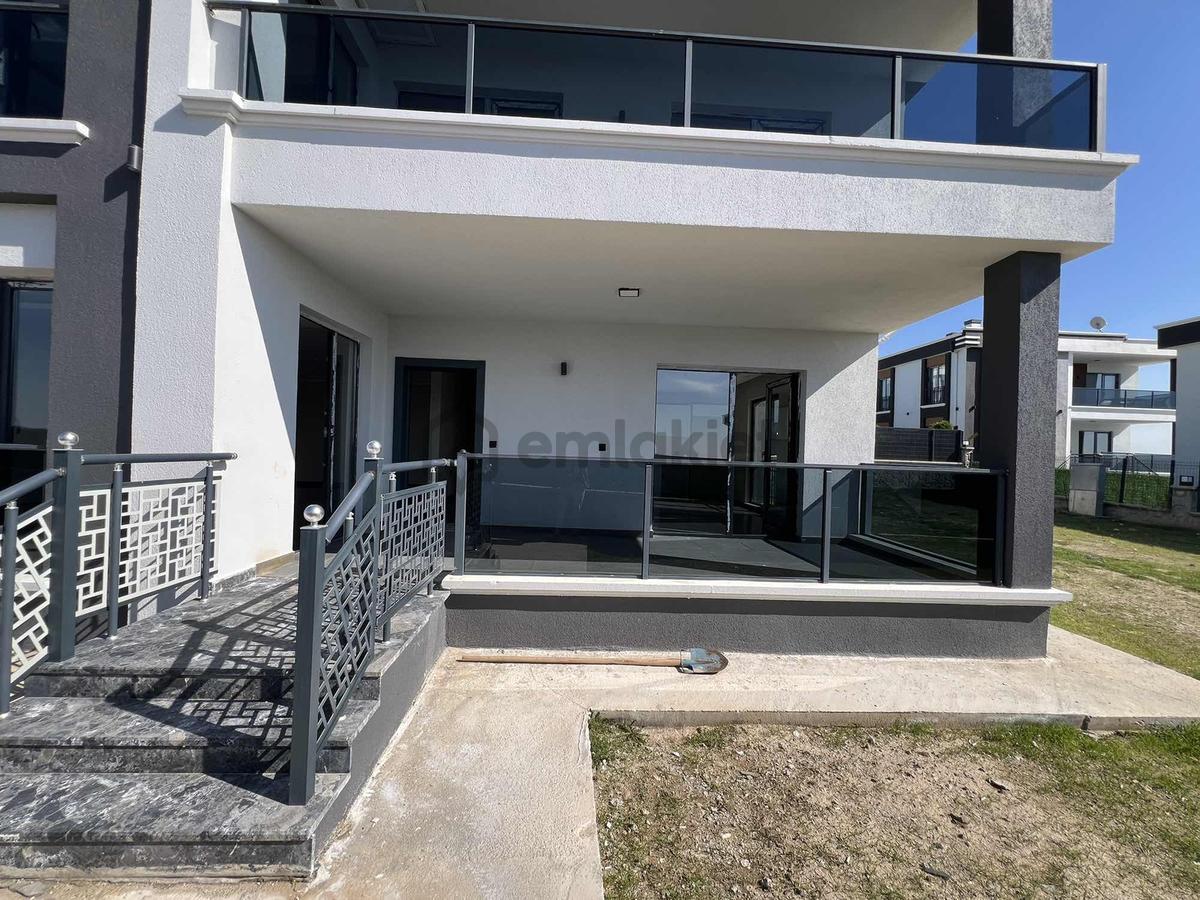 Cumhuriyet Mahallesinde Site İçinde Müstakil Villa - 9