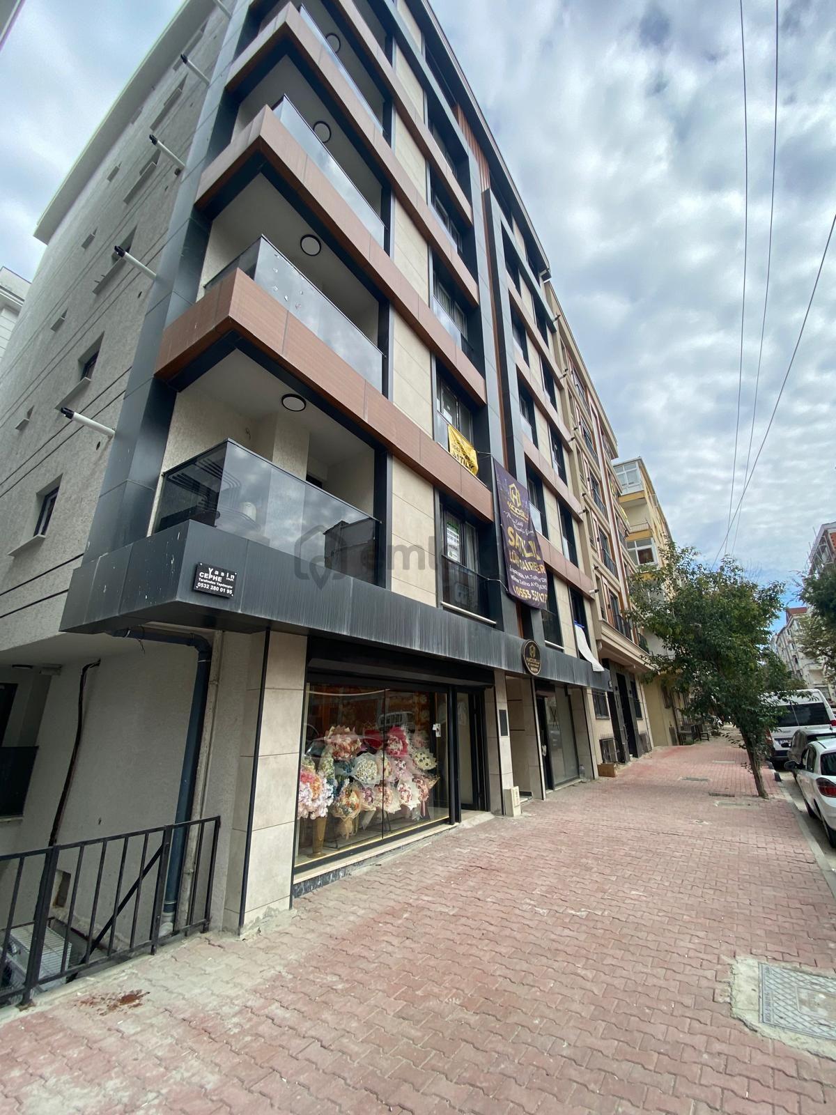 Bahçelievler-yayla 'da -yeni Binada-asansörlü-çift Cepheli Daire - 4