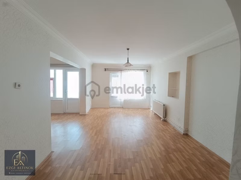 İvedik Caddesine 50 M, Geniş 2+1