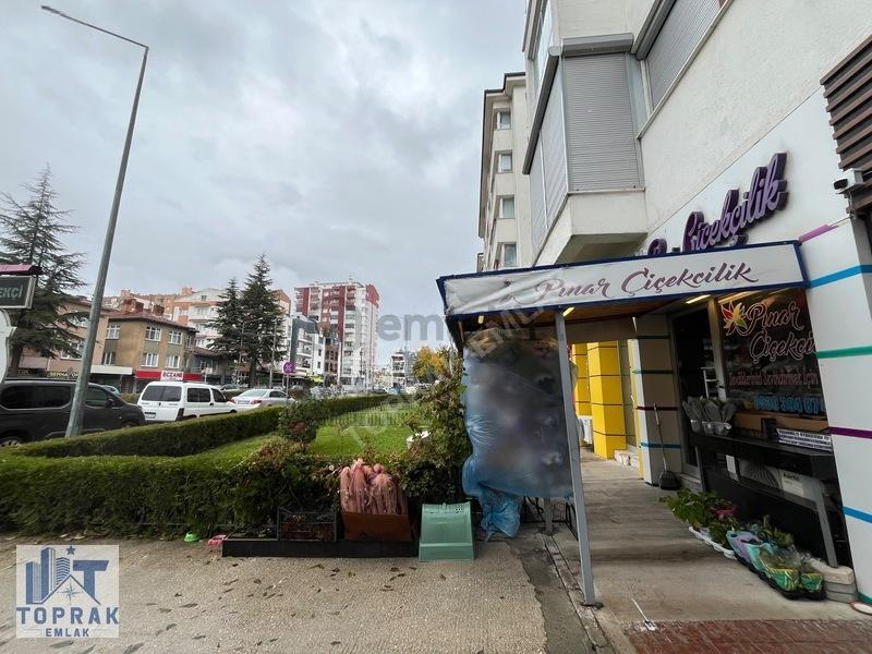 Toprak Emlak'tan Hareketli Konumda Devren Kiralık Çiçekçi - 13