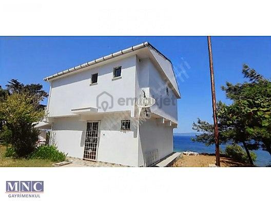 Muhteşem Deniz Manzaralı Önünde Plajı Olan 3+1 Villa - 12