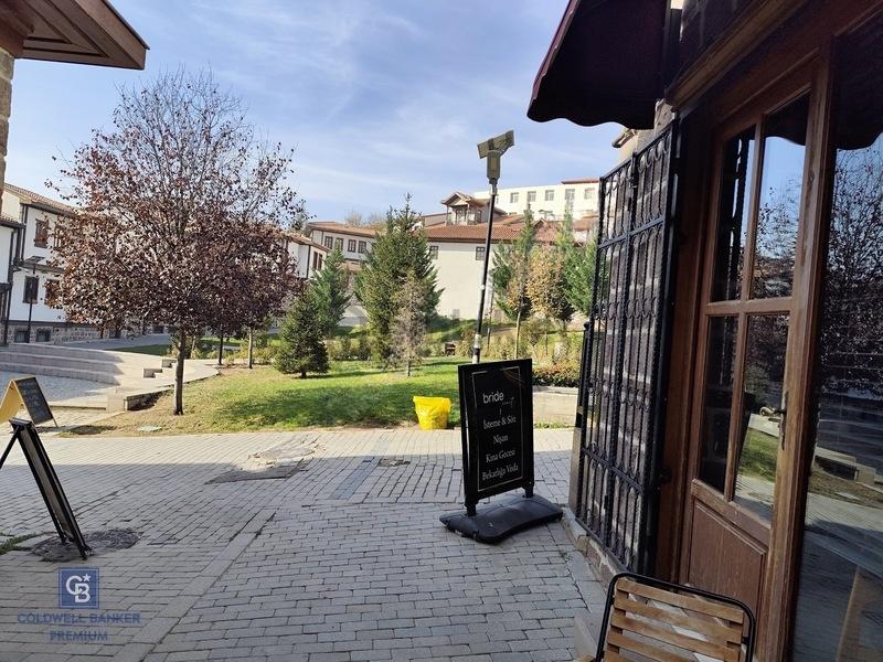 Hamamönü'nde Merkezi Konumlu Kiralık Dükkan - 24