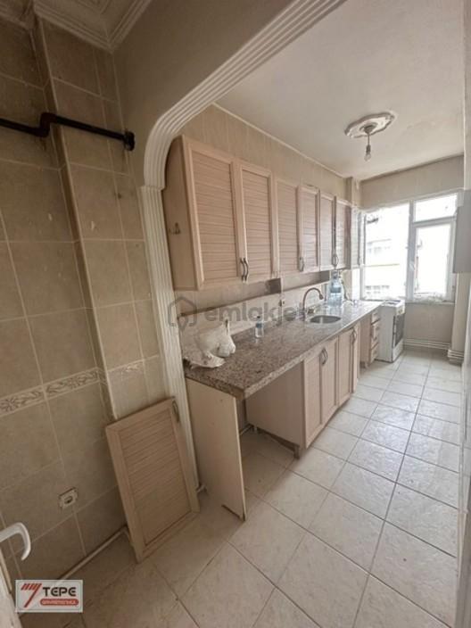 Balipaşa Caddesinde Kiralık 2+1 - 7
