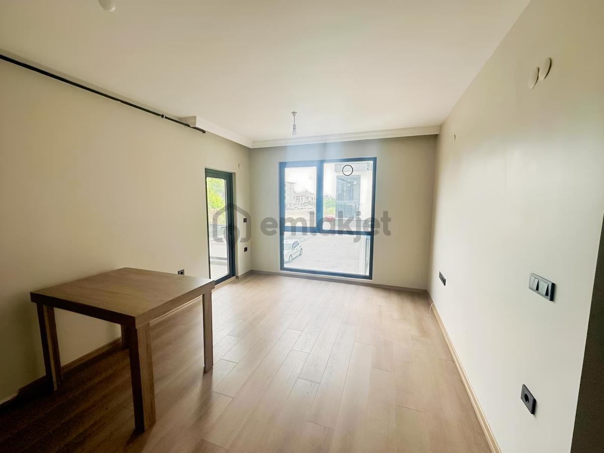 Kiralık 1+1 Cumhuruyet Mah 1 Kat - 3