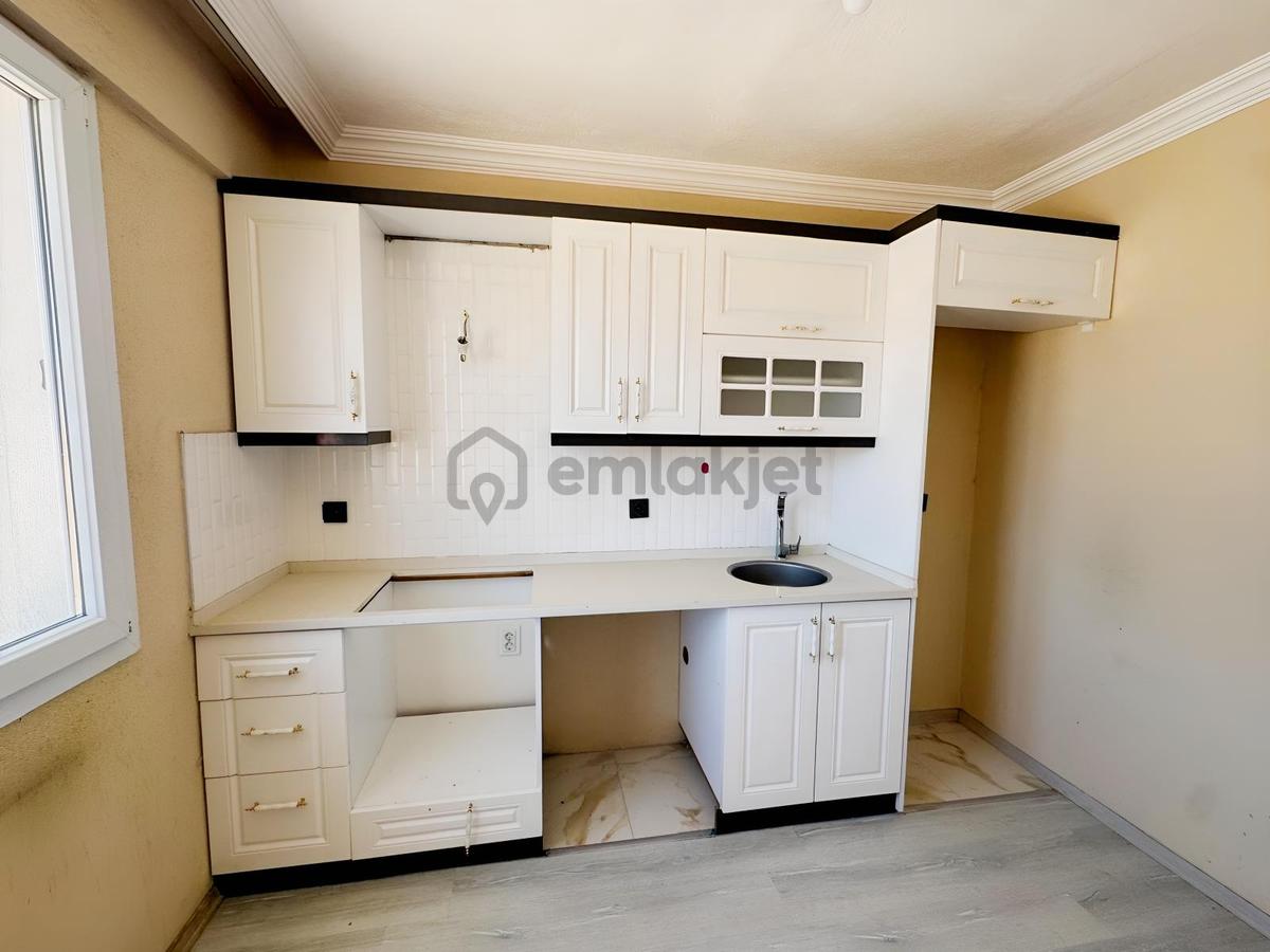 Foça Bağarası Kazım Dirik Mah. Kiralık 2+1 Daire - 23