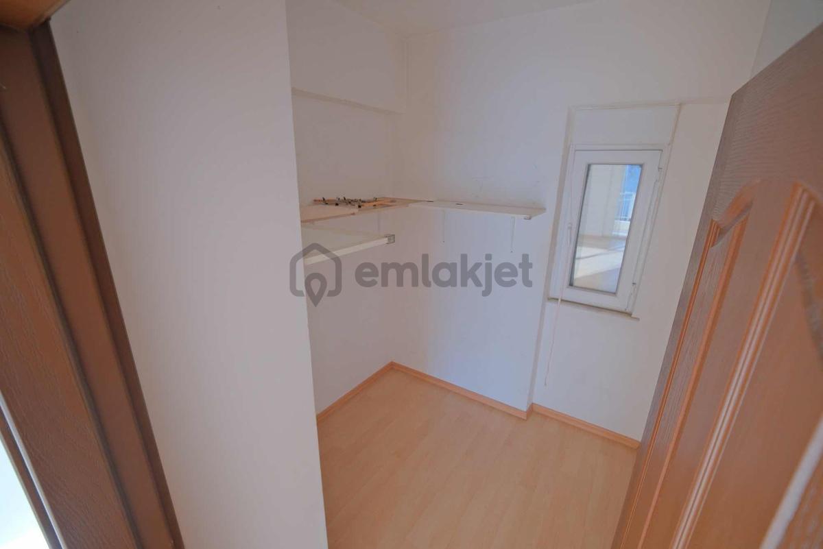 Antalya Çağlayan Erkan Efe Sitesinde 3+1 Satılık Daire - 11