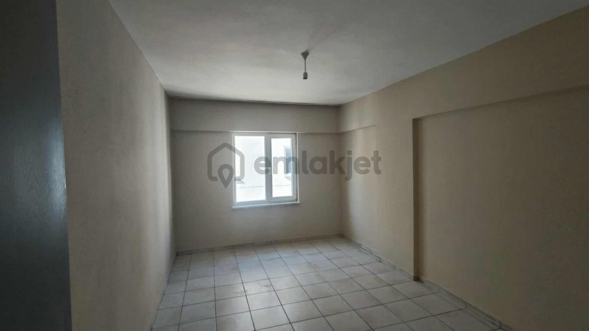 Sarımsaklıda Okul Bölgesinde Kiralık 3+1 Daire - 2