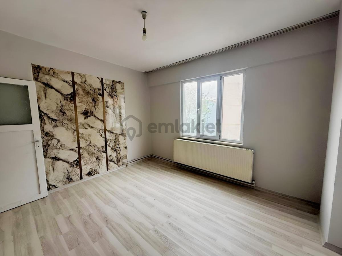 Tadilatı Yapılmış 2+1 Ara Kat Daire - 20
