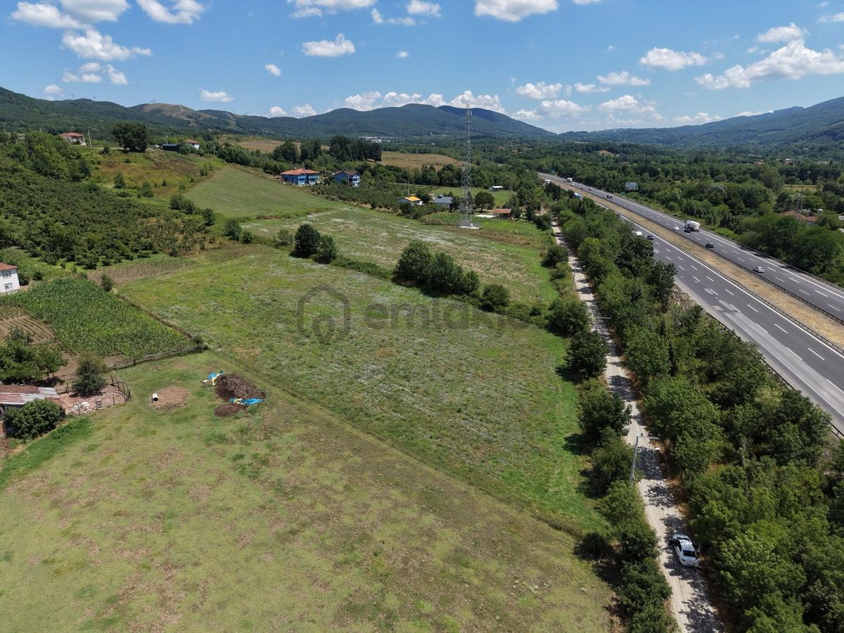 Emlakevim - Yeşilvadi Mah. De Satılık 2450 M2 İmarlı Arsa !! - 24
