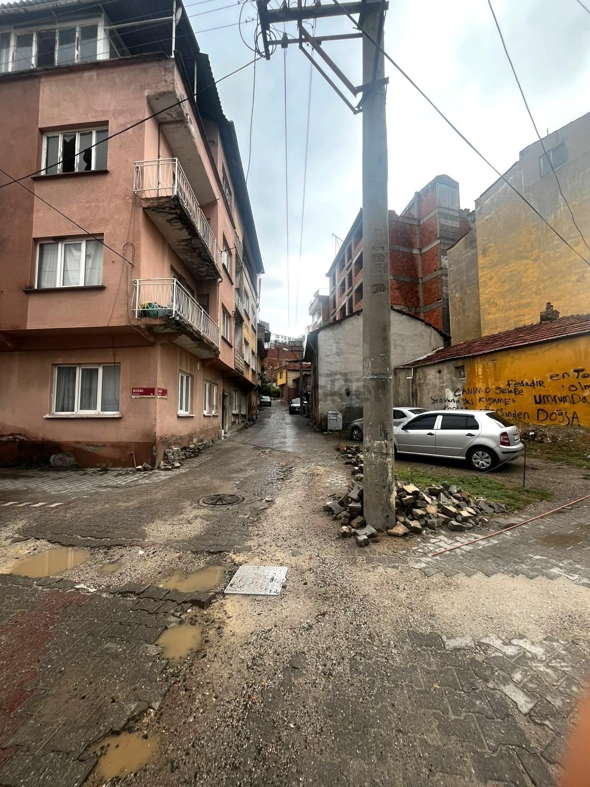 Hacı İsmail Mah. 2+1 80 M2 Arakat Daire - 15