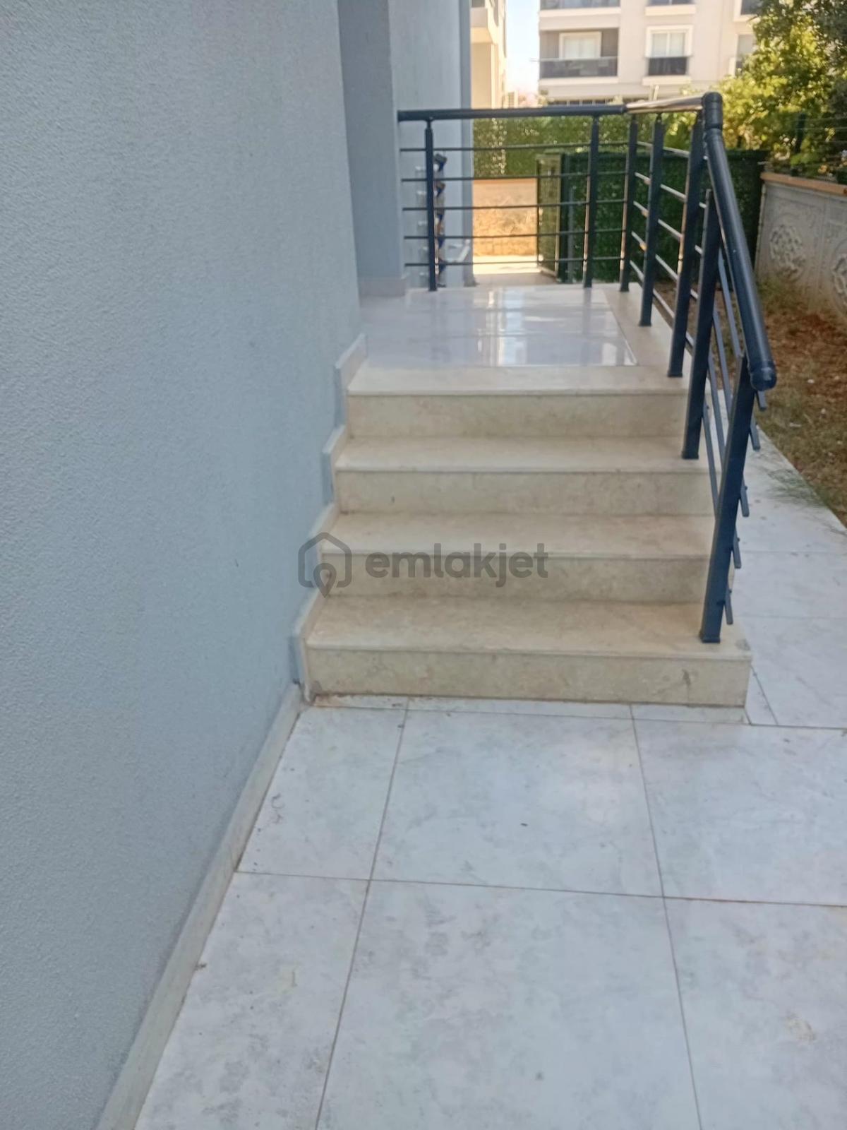 Didim Efelerde Kiralık Eşyalı Eşyasız Daire 2+1 - 11