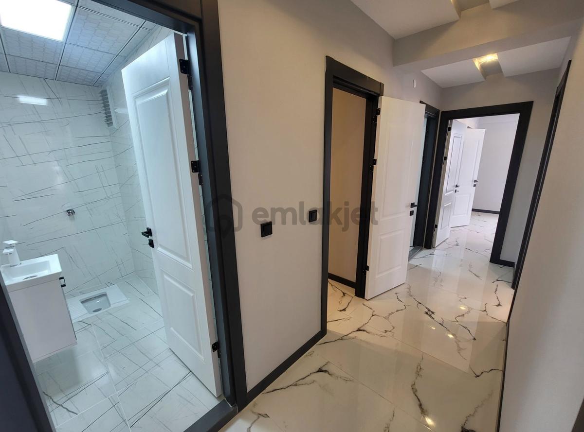 Camlıca Mah Sıte Icerısınde Genıs Net 155m² 3+1 Ozel Garajlı - 15