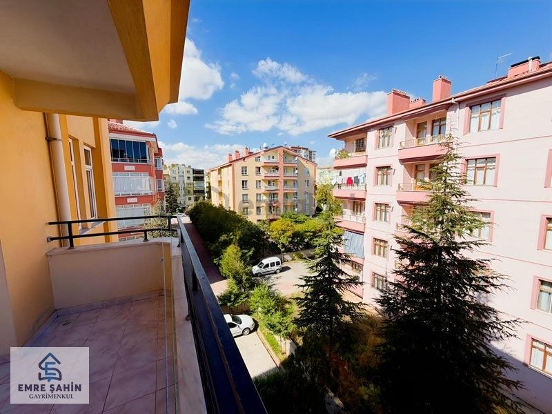 Yazır Mah. Otogar Yakını Arakat 3+1 Satılık Daire - 34