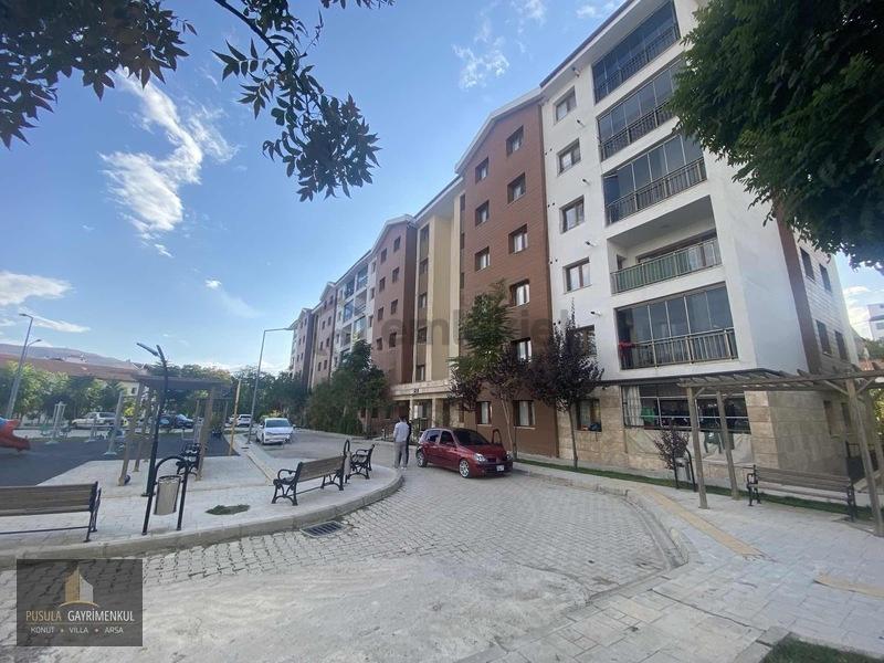 Abdullahpaşa Mahallesinde Kiralık 2+1 Toki Dairesi