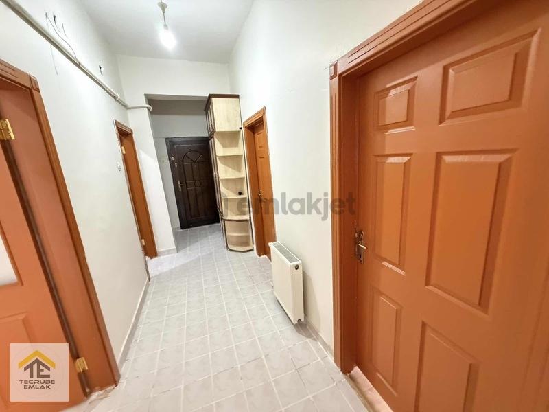 Danışment Göbekte Yüksek Giriş 2+1 Bağımsız Full Yapılı - 9