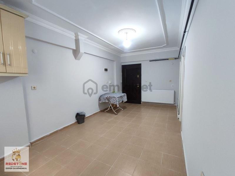 Denize Ve Üniversiteye Yakın Kombili 1+1 Satılık Daire - 31