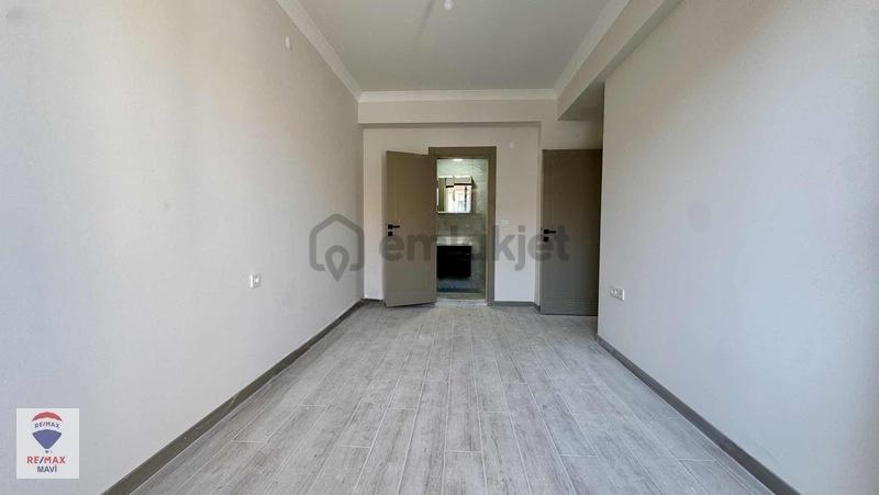 Remax 3+1 115m² 3. Kat Y. Isıtma E. Banyolu Site İçi - 17