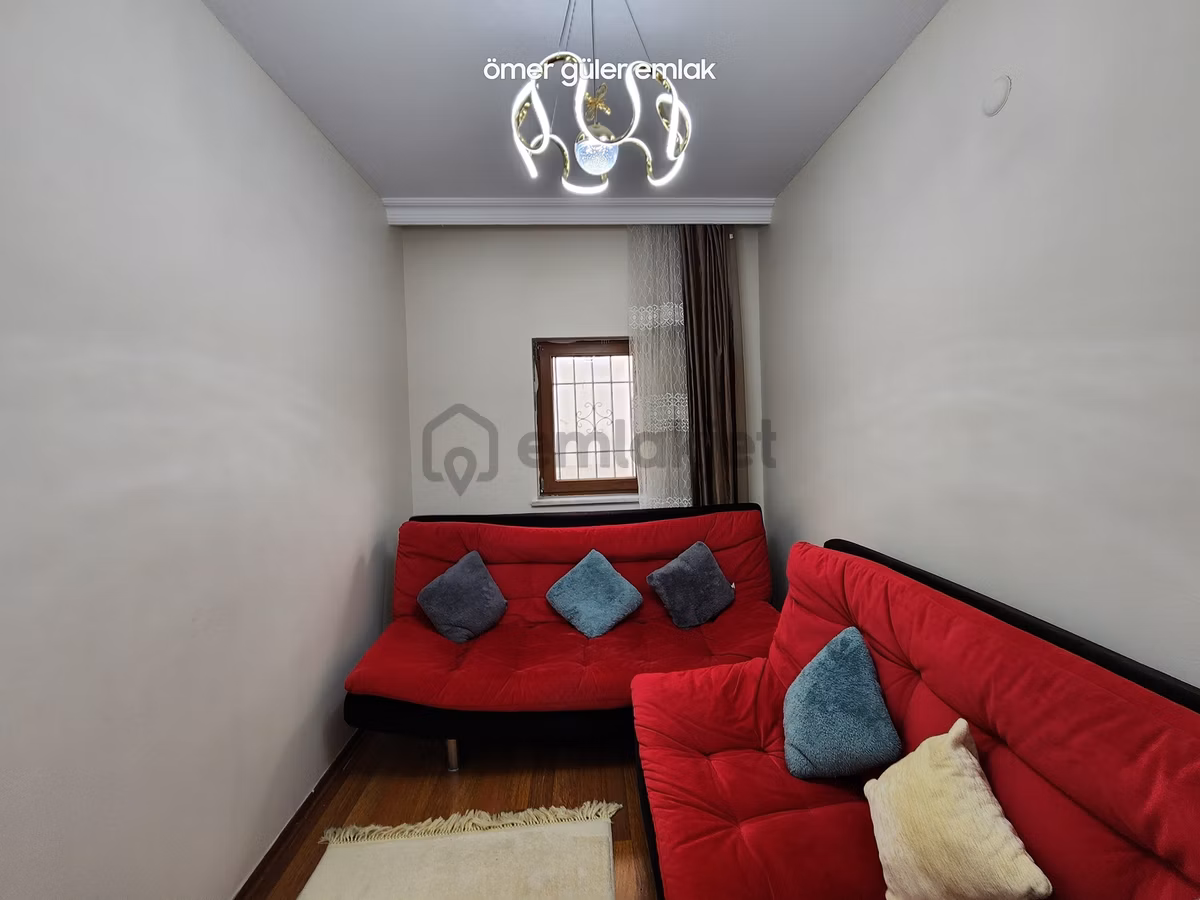Güler^den Keçiörende Cad. Üstü 4+1 170m2 Ara Kat Güney Bakımlı D - 29