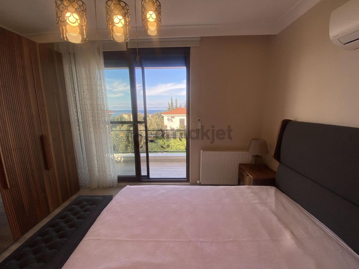 Ayvalık Ta Satılık Muhteşem Villa.denize 90 Metre Mesafede. - 18