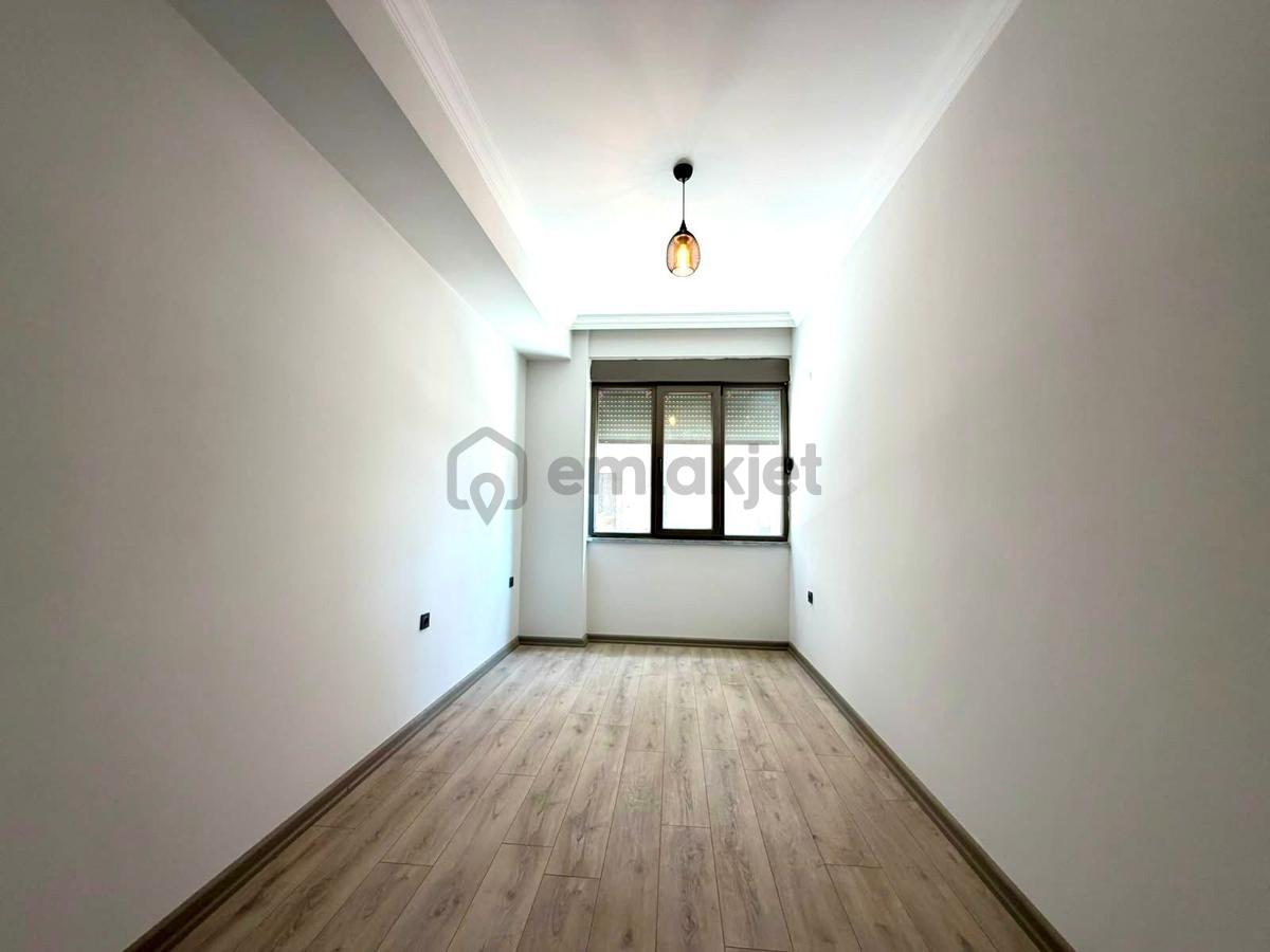 Referans'tan Altınkum'da Ön Cephe Ebeveyn Banyolu Lüx 2+1 Daire - 3