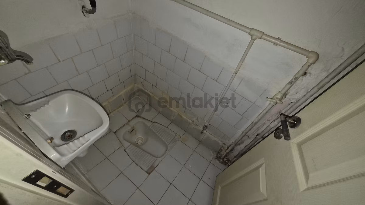 Abidinpaşada 2+1 Kot-2 De Balkonlu Kiralık Daire - 16