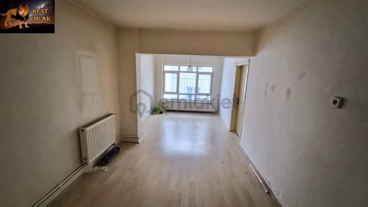 Abidinpaşada 2+1 Kot-2 De Balkonlu Kiralık Daire