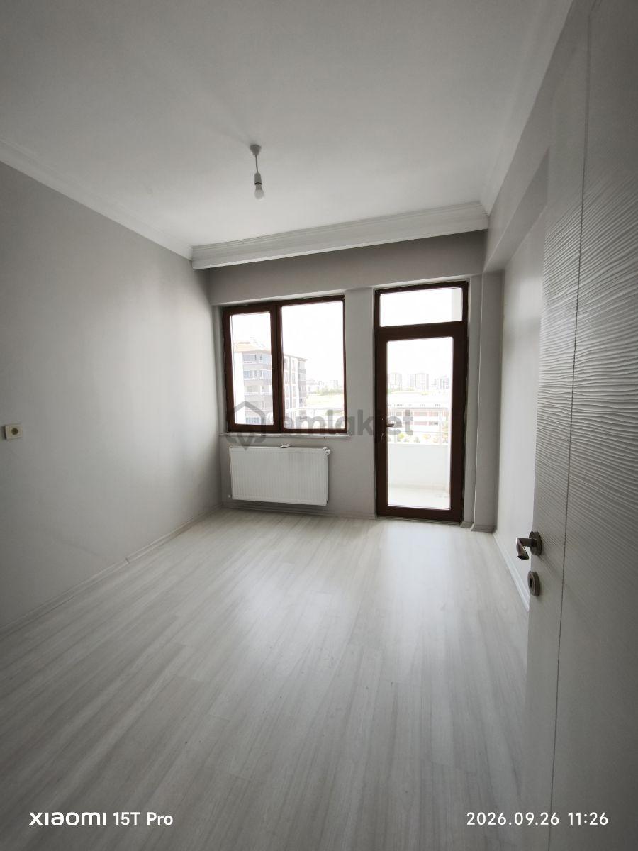 Bostanbaşı'nda Kiralık 3+1 Daire - 7