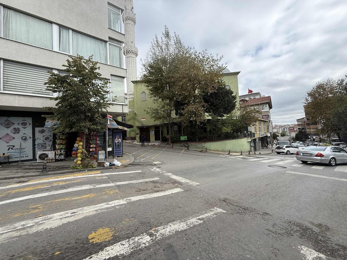 Pendik Çamçeşmede Cadde Üzeri, Yüksek Kâr Getirili Devren Büfe - 13