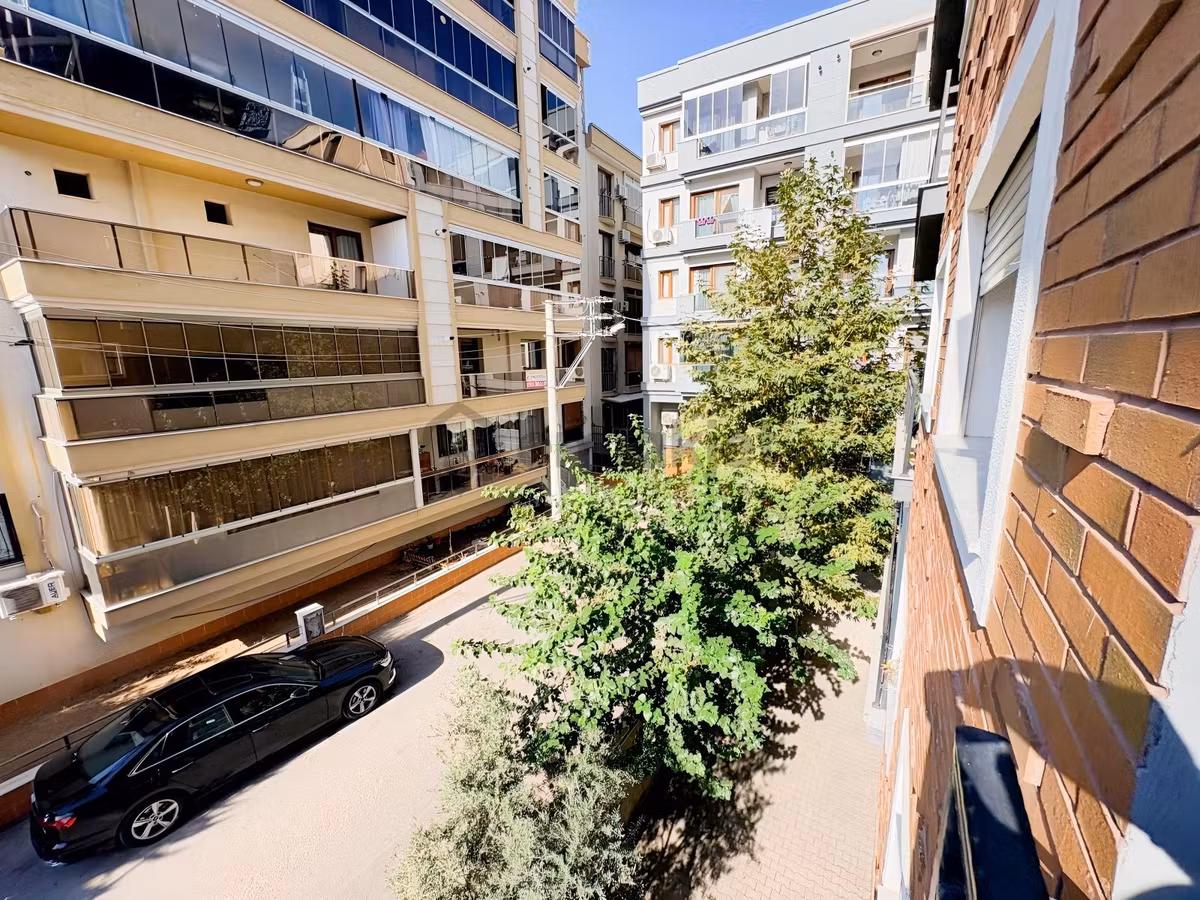 23 Şemiklerde Ara Kat Çift Balkonlu Ebeveyn Banyolu 2+1 Daıre - 12