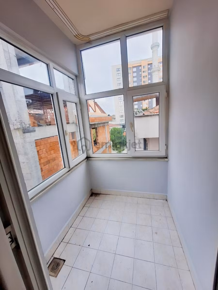 Hürriyette Kiralık 2+1 Daire - 10