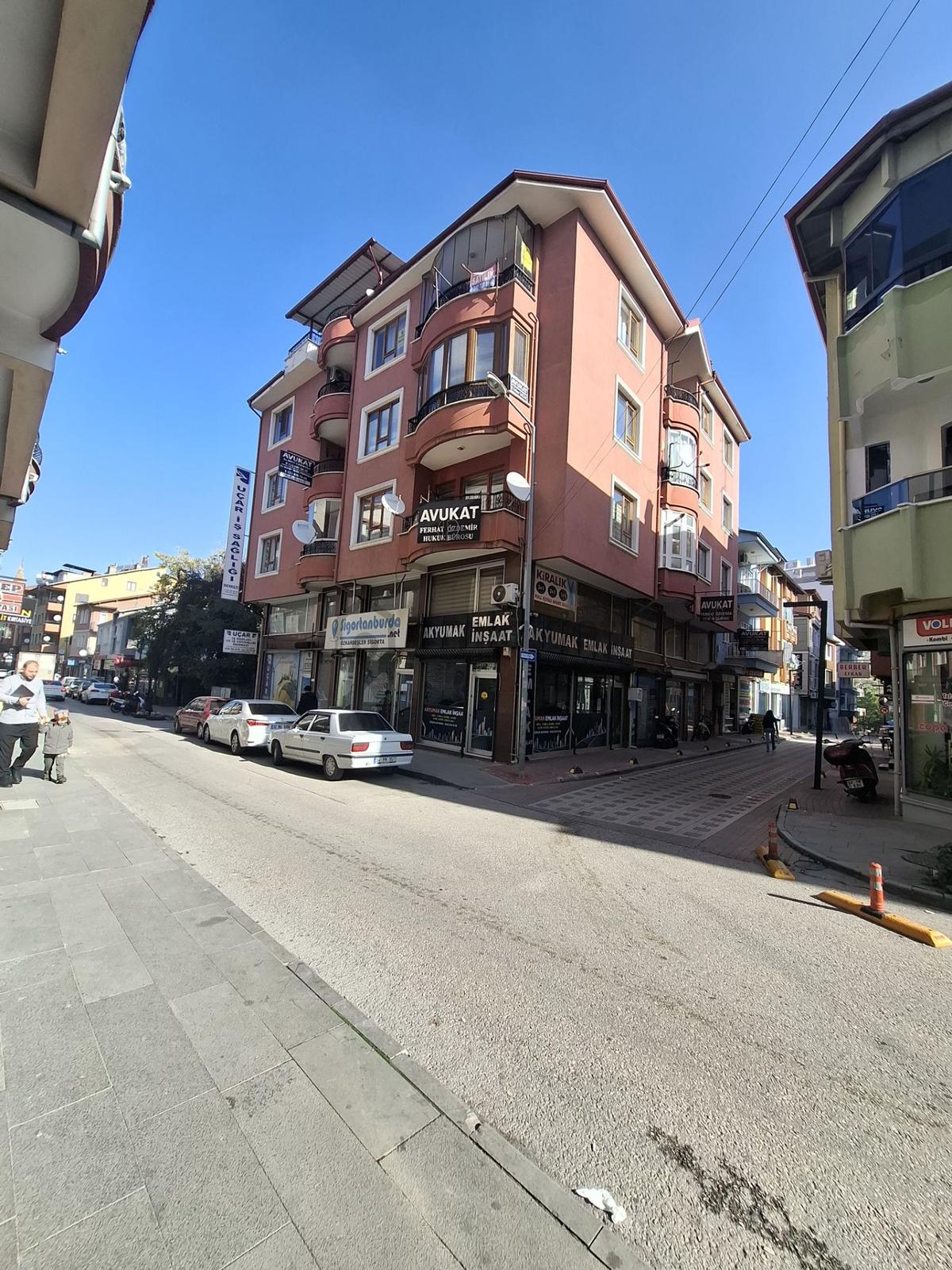 Şehrin Merkezinde 3+1 Satılık Daire3