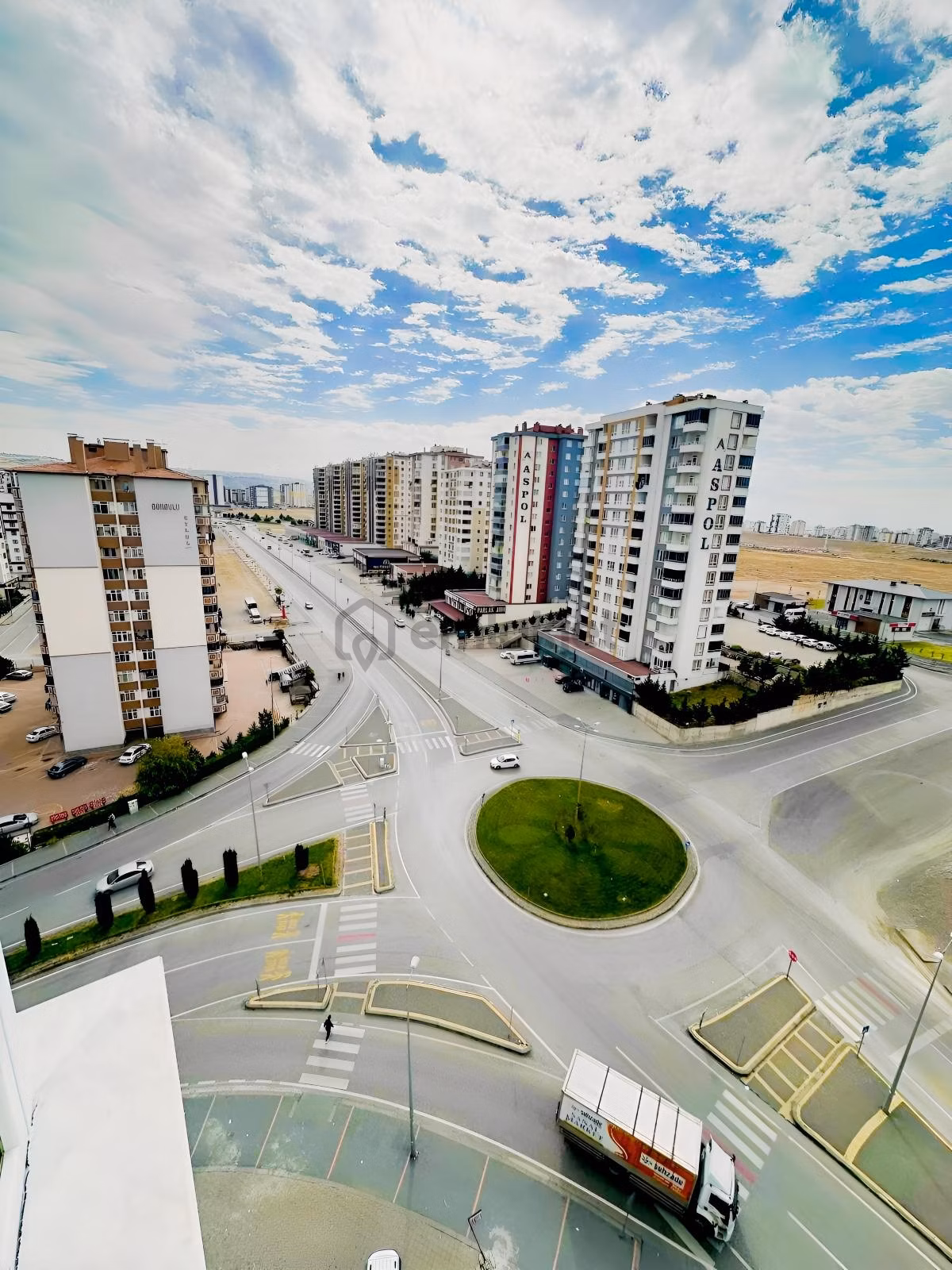 Serkent Bahçeli Evlerde Bulunan Satılık 3+1 Daire - 7