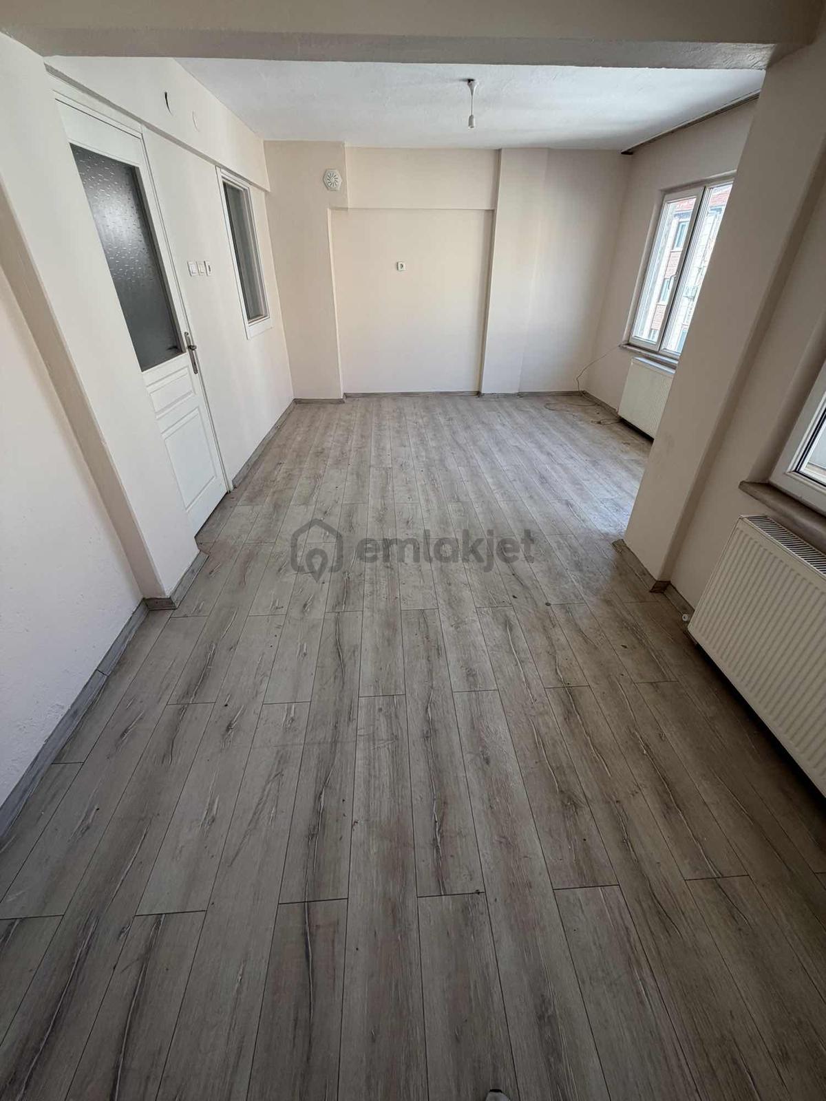 Manisa Mutlu Mahallesinde 2+1 Doğalgazlı Kiralık Daire - 4