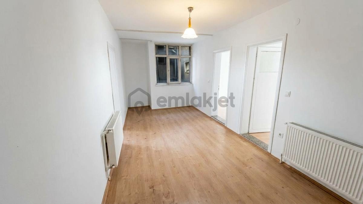 Ulus Caddesinde 3+1 Kiralık Daire - 6