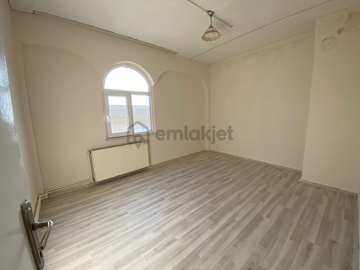 Cocuk Hastanesi Civarı Kiralık 3+1 Daire - 8