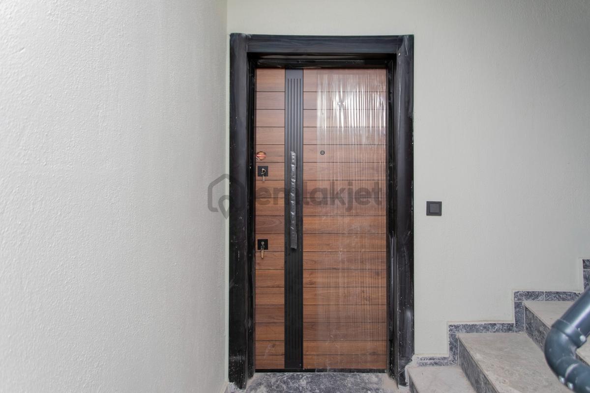 Foça Kazım Dirik Mah. Merkezi Konumda Satılık 1+1 Daire - 6
