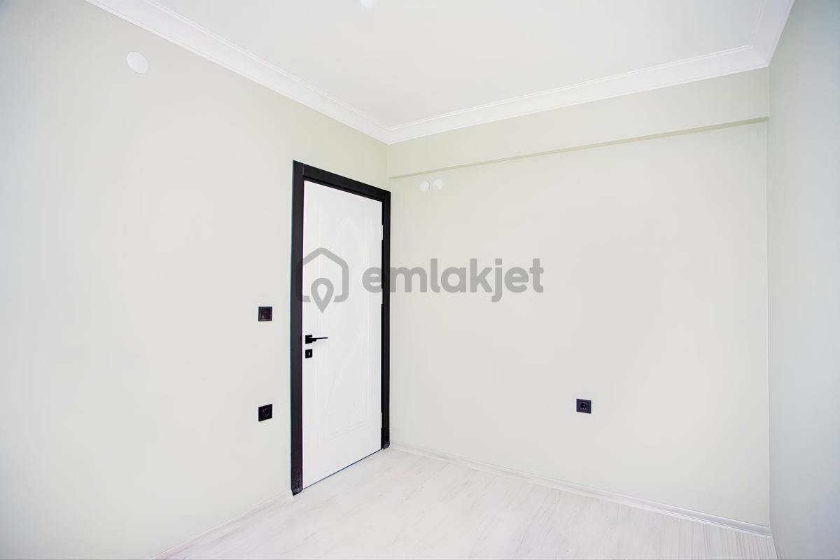 Foça Kazım Dirik Mah. Merkezi Konumda Satılık 1+1 Daire - 17