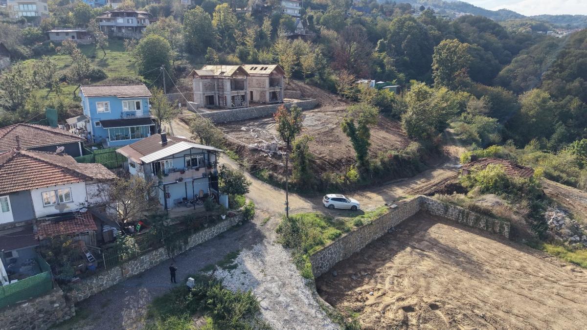Sapanca’da 261 M2 İçinde Göl Manzaralı Müstakil Yapı - 25